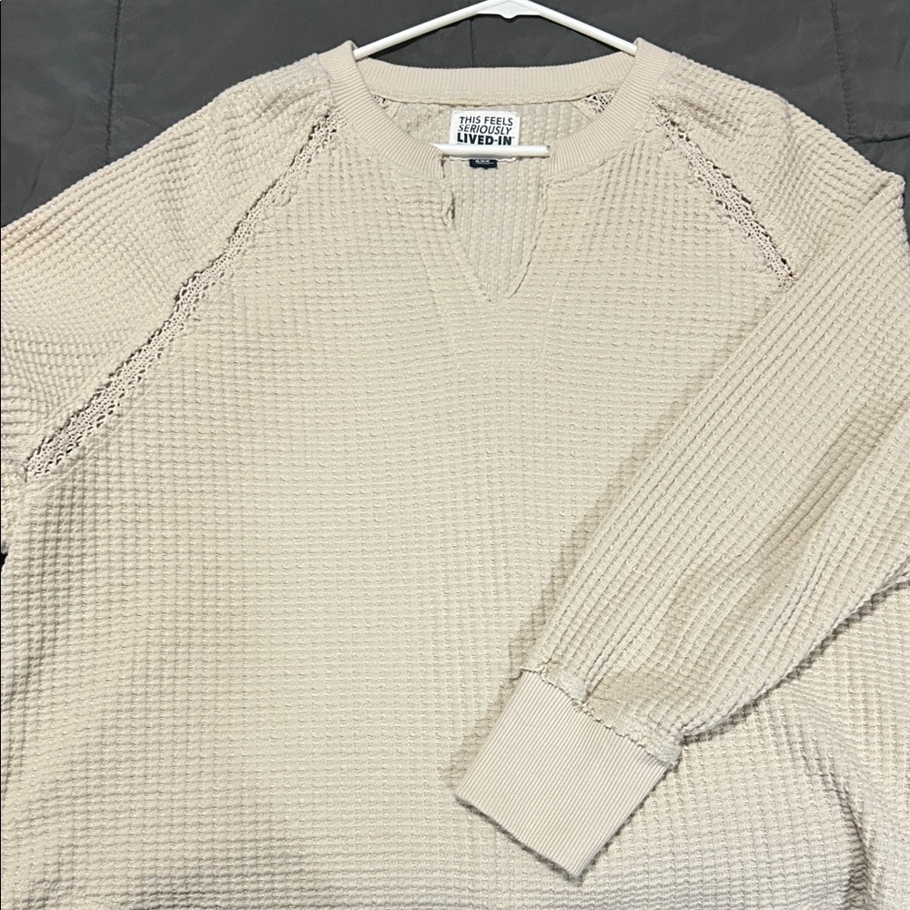 American Eagle Outfitters Lived-In Waffle Knit Pullover in Cream